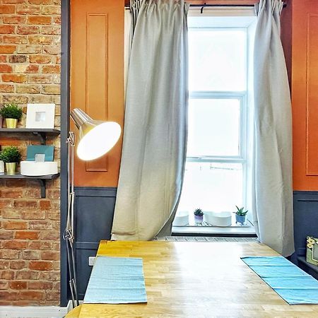 Adeamstays Provides Beautiful Centrally Located 1 And 2 Bed Apartments On Liverpools Boulevard Exteriér fotografie