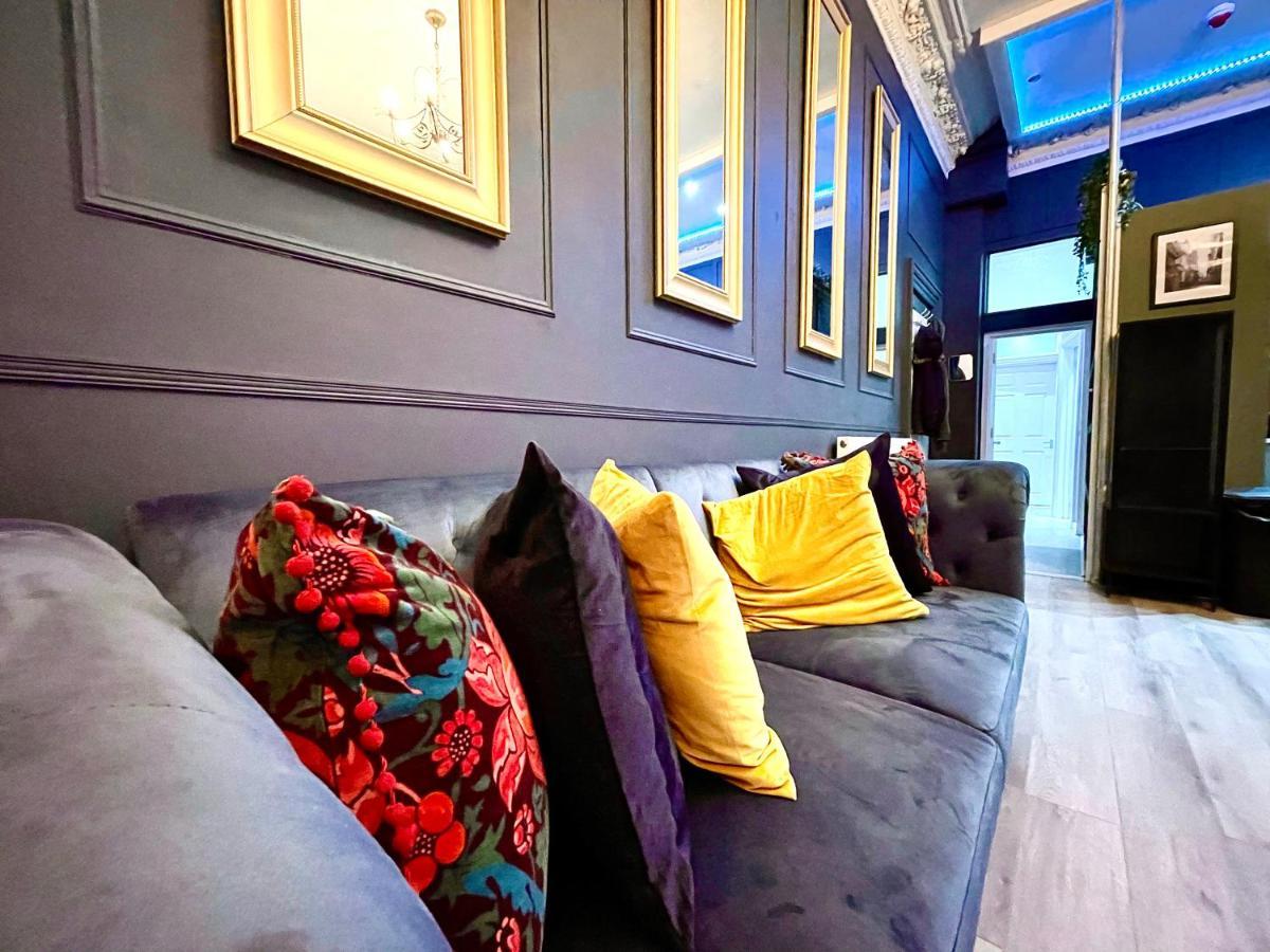 Adeamstays Provides Beautiful Centrally Located 1 And 2 Bed Apartments On Liverpools Boulevard Exteriér fotografie