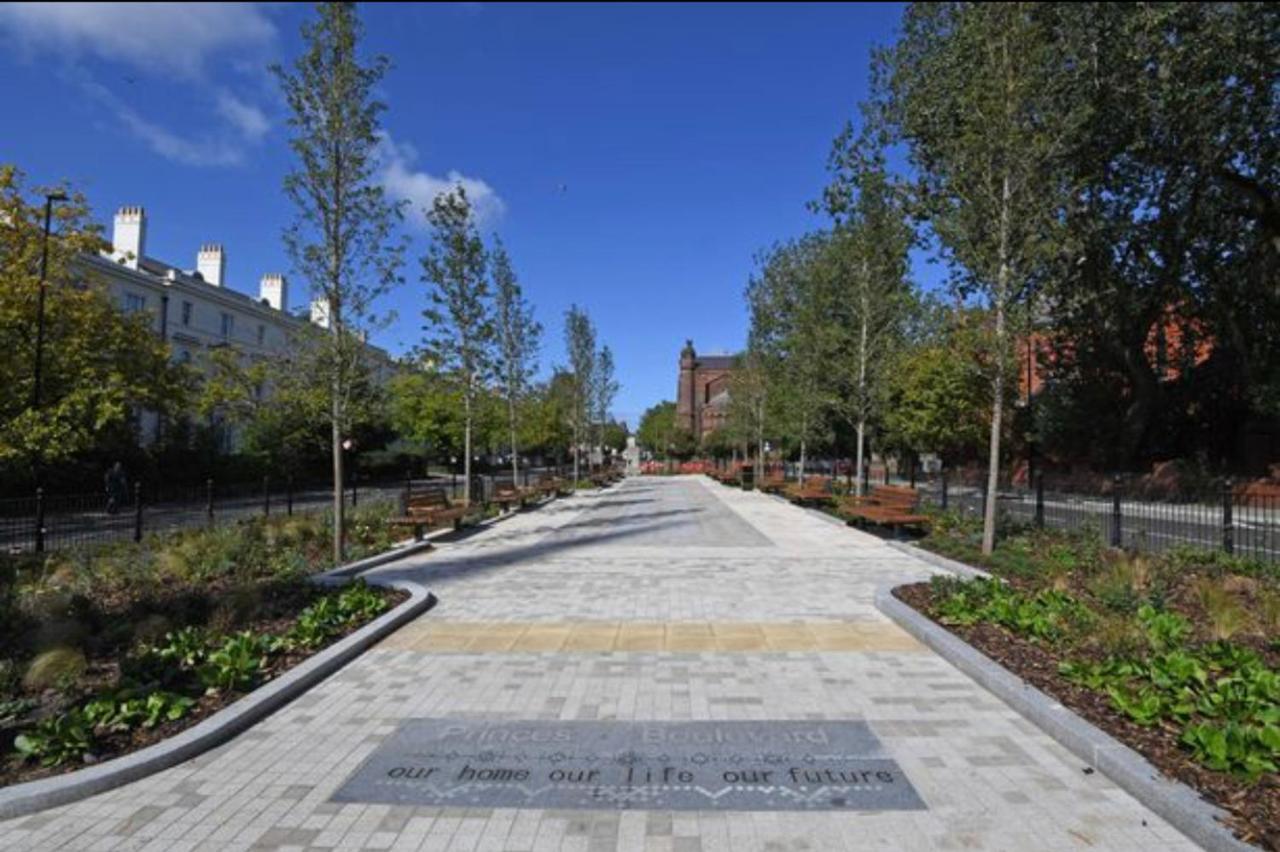 Adeamstays Provides Beautiful Centrally Located 1 And 2 Bed Apartments On Liverpools Boulevard Exteriér fotografie