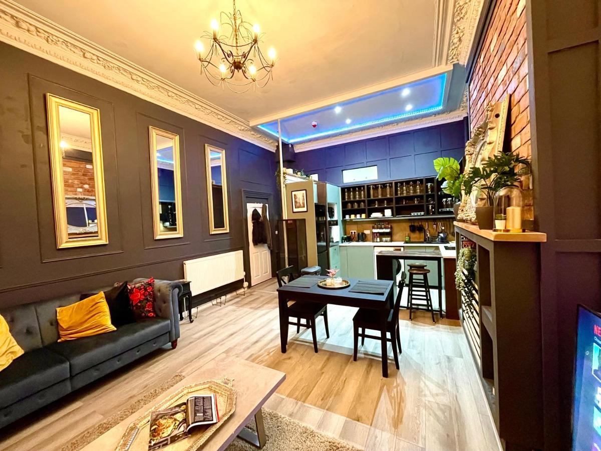 Adeamstays Provides Beautiful Centrally Located 1 And 2 Bed Apartments On Liverpools Boulevard Exteriér fotografie