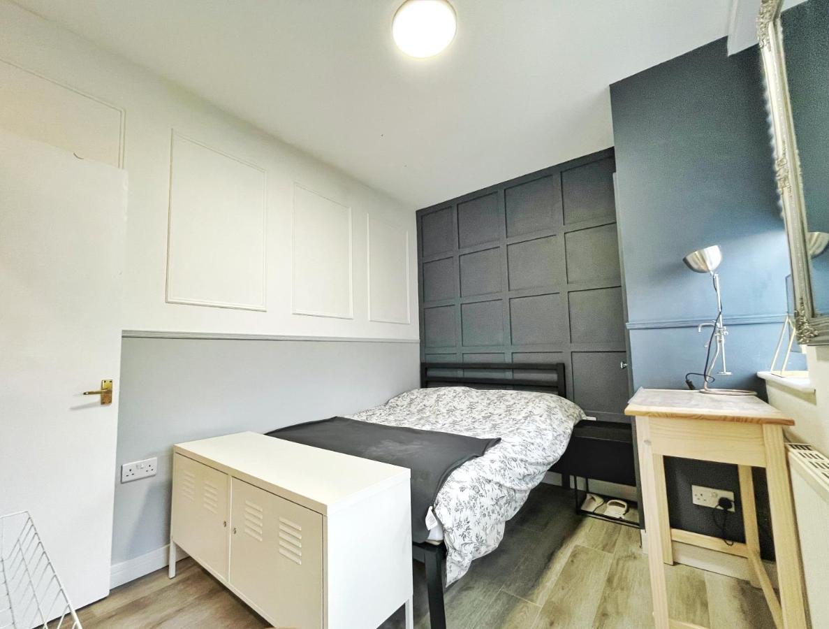 Adeamstays Provides Beautiful Centrally Located 1 And 2 Bed Apartments On Liverpools Boulevard Exteriér fotografie