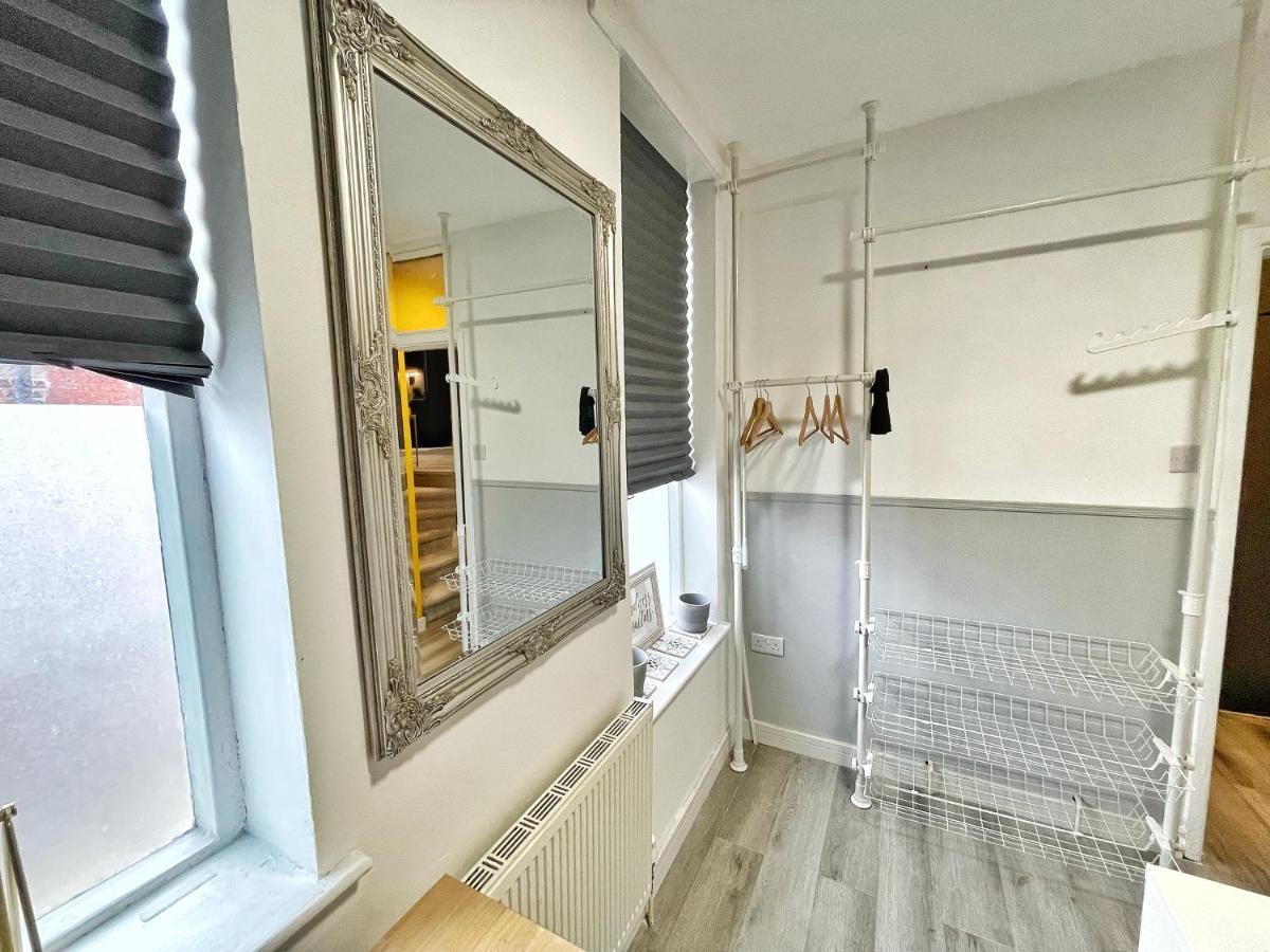 Adeamstays Provides Beautiful Centrally Located 1 And 2 Bed Apartments On Liverpools Boulevard Exteriér fotografie