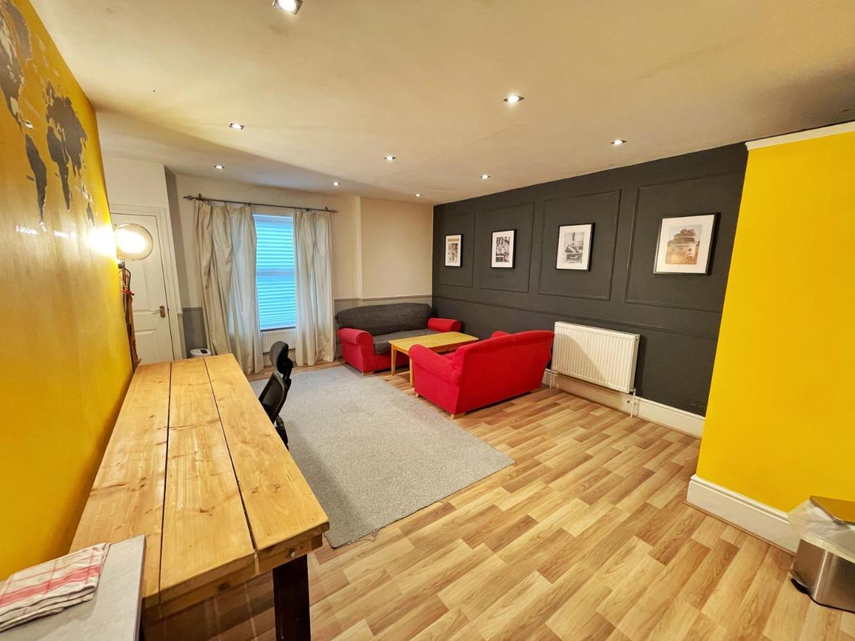 Adeamstays Provides Beautiful Centrally Located 1 And 2 Bed Apartments On Liverpools Boulevard Exteriér fotografie