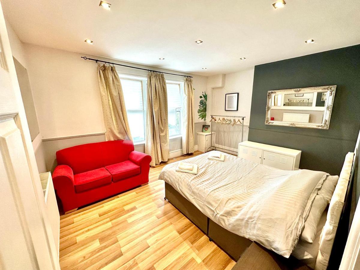 Adeamstays Provides Beautiful Centrally Located 1 And 2 Bed Apartments On Liverpools Boulevard Exteriér fotografie